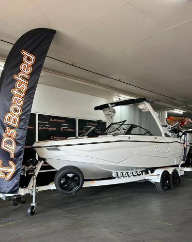 Carousel 2 of 2026 Malibu Wakesetter 22LSV
