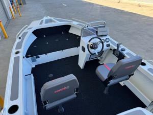 Stacer 469 Outlaw Side Console SE Yamaha F70 2027 Model
