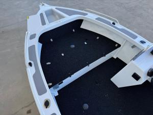 Stacer 469 Outlaw Side Console SE Yamaha F70 2027 Model
