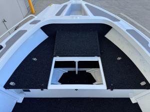 Stacer 469 Outlaw Side Console SE Yamaha F70 2027 Model