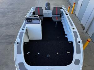 Stacer 469 Outlaw Side Console SE Yamaha F70 2027 Model