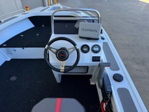 Stacer 469 Outlaw Side Console SE Yamaha F70 2027 Model