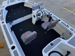 Stacer 469 Outlaw Side Console SE Yamaha F70 2027 Model