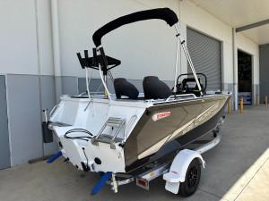 Stacer 539 Crossfire Side Console SE Suzuki DF140 2027 Model