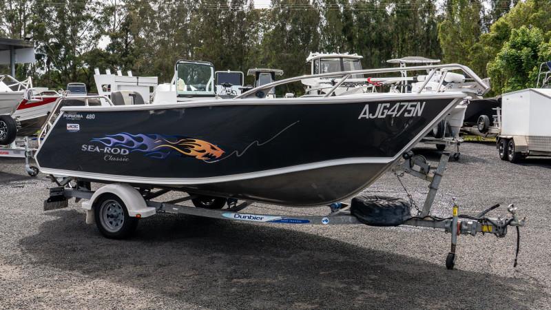 Formosa Sea Rod 480 Side Console, Suzuki 90hp Outboard and Dunbier Trailer