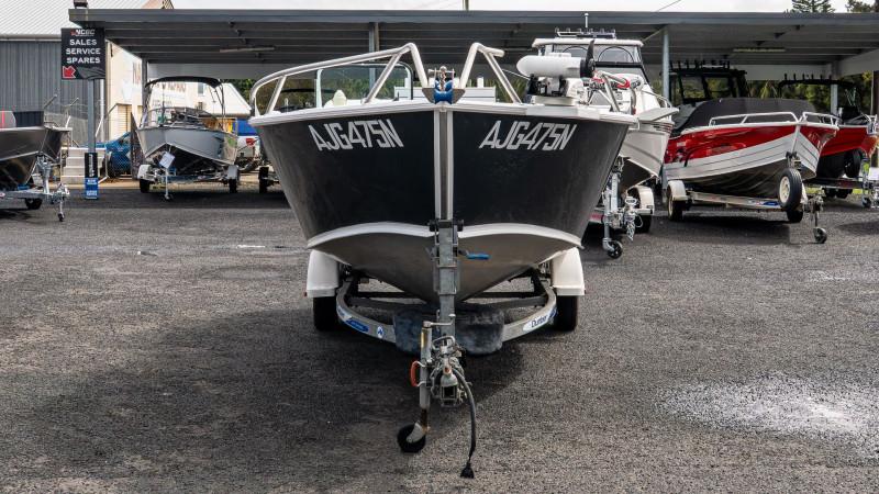 Formosa Sea Rod 480 Side Console, Suzuki 90hp Outboard and Dunbier Trailer
