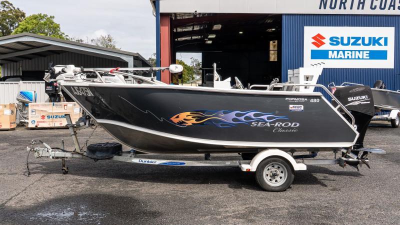 Formosa Sea Rod 480 Side Console, Suzuki 90hp Outboard and Dunbier Trailer