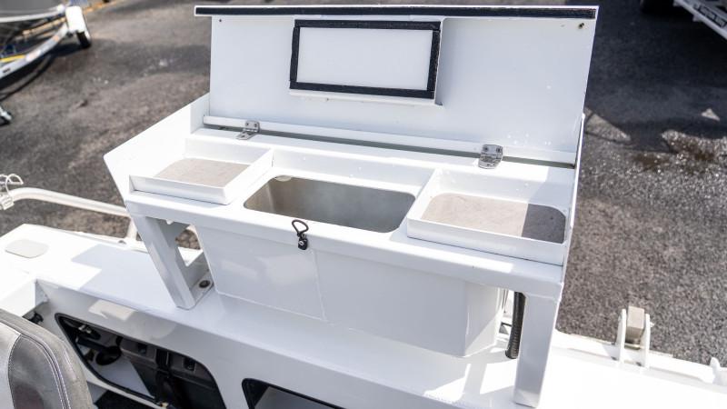Formosa Sea Rod 480 Side Console, Suzuki 90hp Outboard and Dunbier Trailer