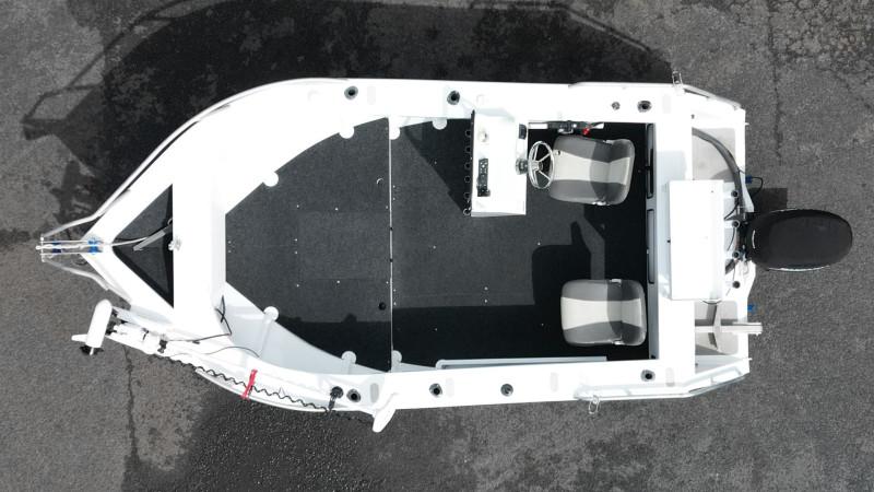 Formosa Sea Rod 480 Side Console, Suzuki 90hp Outboard and Dunbier Trailer