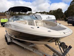 Sea Ray 240 Sundeck 