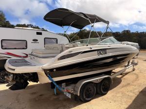 Sea Ray 240 Sundeck 