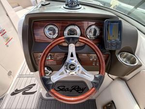 Sea Ray 240 Sundeck 
