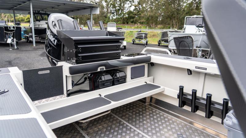 Bar Crusher 615C, Suzuki Marine DF140BTX Outboard & Trailer Package