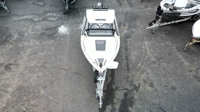 Bar Crusher 615C, Suzuki Marine DF140BTX Outboard & Trailer Package