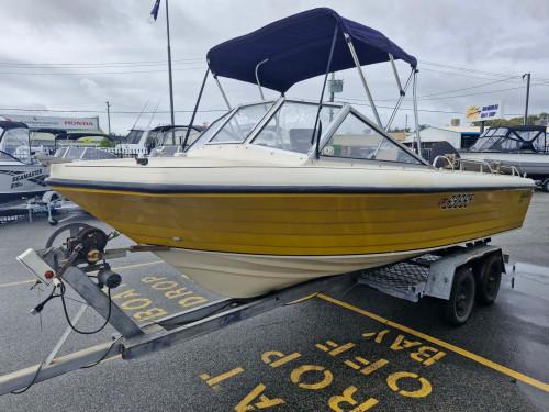 Carousel 3 of 1982 Swiftcraft Viking 18ft