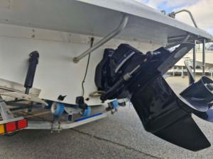 2002 Voyager Marquis 7m Cabin Cruiser