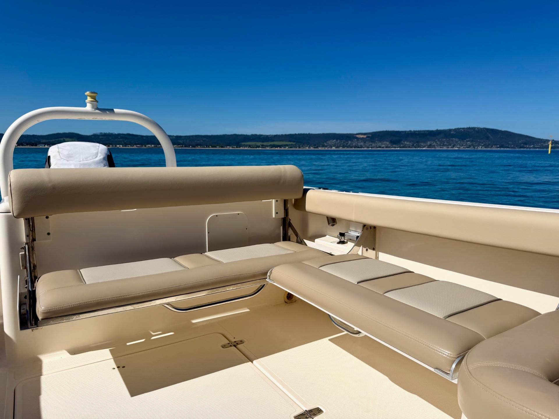 2012 Pursuit DC265
