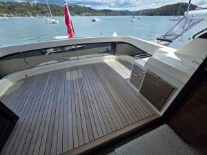Maritimo M55