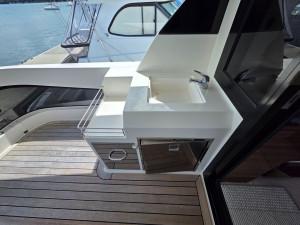 Maritimo M55