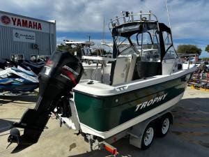 2004 Trophy 5.5 m ( 18 foot ) Walkaround