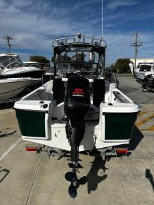 2004 Trophy 5.5 m ( 18 foot ) Walkaround