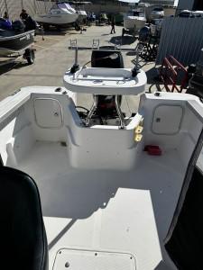 2004 Trophy 5.5 m ( 18 foot ) Walkaround