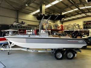 New 2026 Ocean Whaler 565 Offshore Tri-hull Centre Console