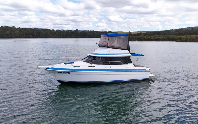 Markline 900 Flybridge 