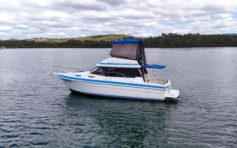 Carousel 2 of Markline 900 Flybridge 