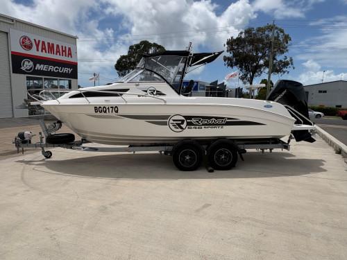 2022 Revival R640 SportZ – Mercury 200HP DTS – 89 Hours – Highly Optioned