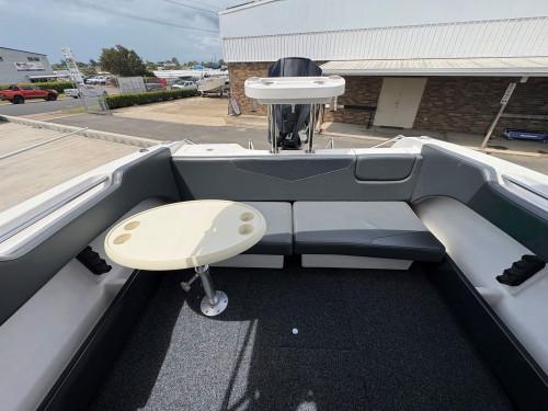 Carousel 3 of 2022 Revival R640 SportZ – Mercury 200HP DTS – 89 Hours – Highly Optioned