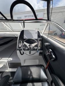 2022 Revival R640 SportZ – Mercury 200HP DTS – 89 Hours – Highly Optioned