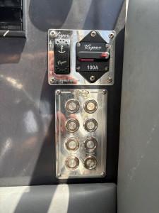 2022 Revival R640 SportZ – Mercury 200HP DTS – 89 Hours – Highly Optioned