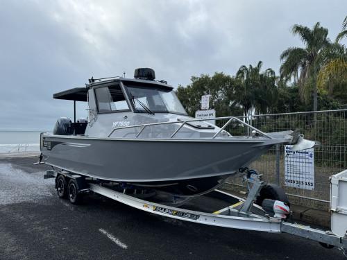 Carousel 2 of YELLOWFIN 7600 SOUTHERNER – WORLD FIRST HELM MASTER EX / BOW THRUSTER PACKAGE twin Yamaha 150 DEC DES