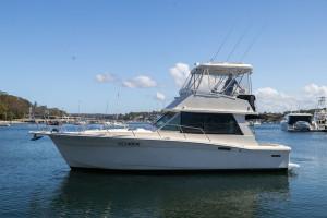 Mariner 3400 Flybridge Cruiser