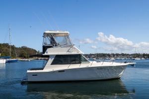 Mariner 3400 Flybridge Cruiser
