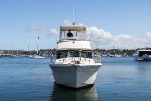 Mariner 3400 Flybridge Cruiser