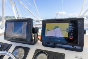 Mariner 3400 Flybridge Cruiser