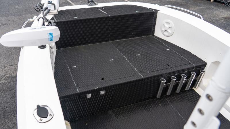 Quantum Cat Mirage 480 Centre Console, Yamaha 70hp Outboard and Trailer