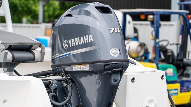 Quantum Cat Mirage 480 Centre Console, Yamaha 70hp Outboard and Trailer
