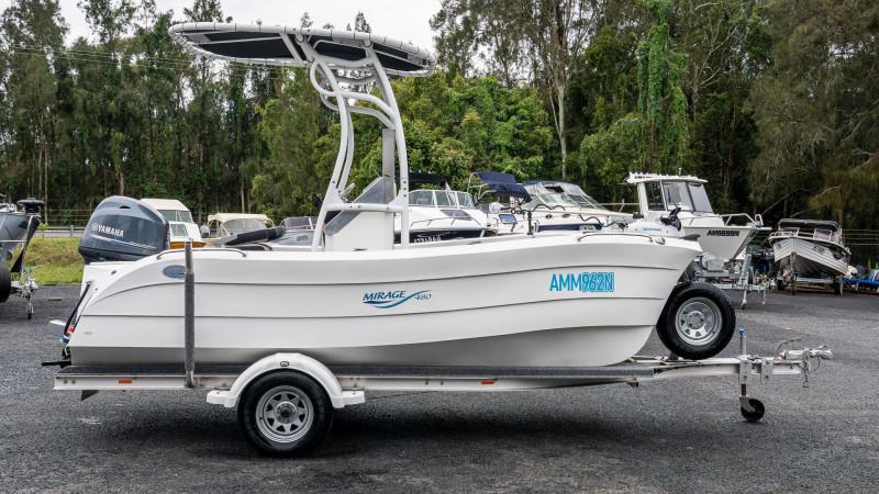 Quantum Cat Mirage 480 Centre Console, Yamaha 70hp Outboard and Trailer