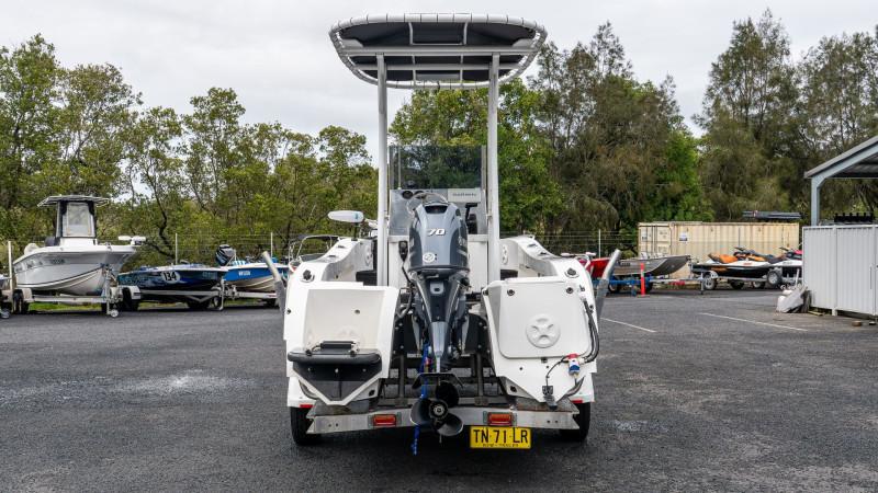 Quantum Cat Mirage 480 Centre Console, Yamaha 70hp Outboard and Trailer