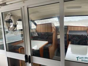 Leeder Capri 900 Flybridge