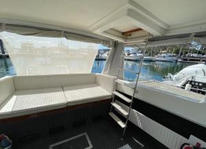 Leeder Capri 900 Flybridge