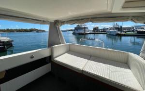 Leeder Capri 900 Flybridge
