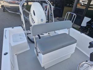 2019 Fusion 19 centre console