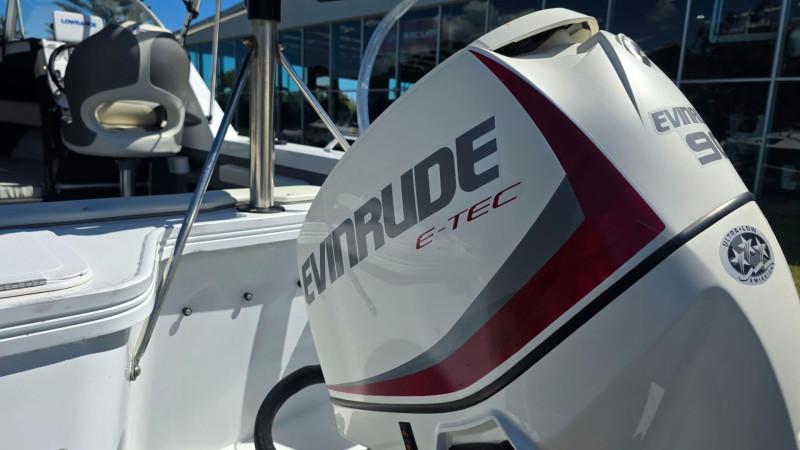 Quintrex 530 Ocean Spirit - 2019 model