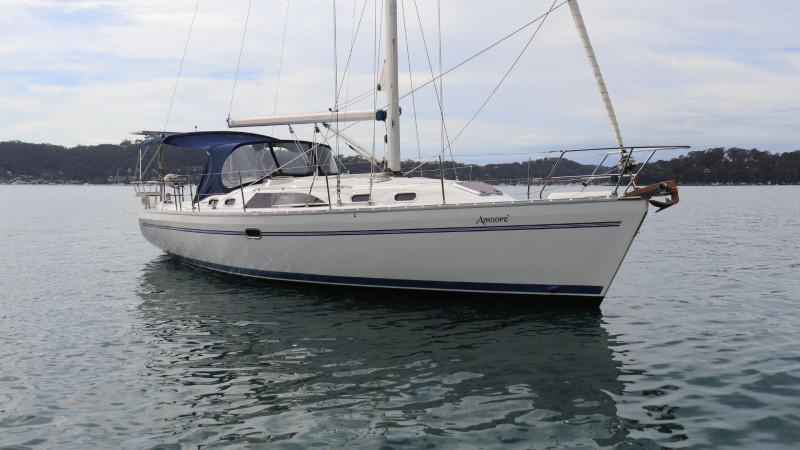 Carousel 1 of Catalina 385 ‘Amoore’ Luxury Cruising Yacht