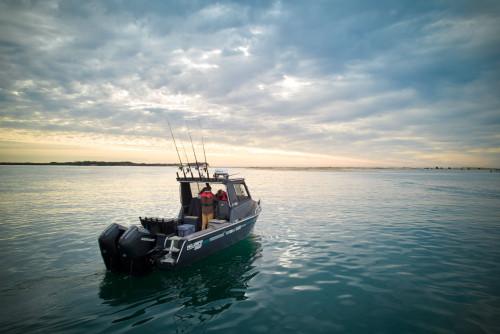 Carousel 3 of YF-76F Extended Cabin (Fishing Edition)