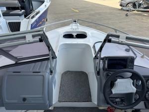 Quintrex 470 Coast Runner CV Runabout 2007 Model
